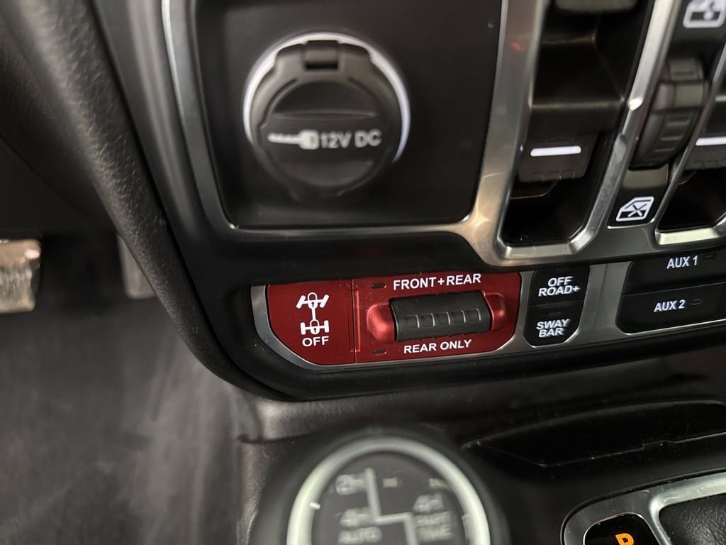 Used 2024 Jeep Wrangler Unlimited Rubicon 4xe AWD/4WD image 35