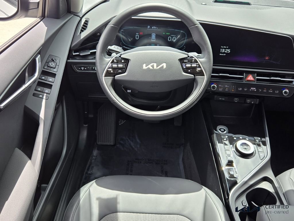 Used 2024 Kia Niro EX image 14