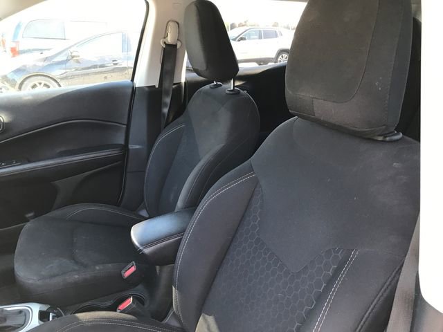 Used 2020 Jeep Compass Sport AWD/4WD image 5