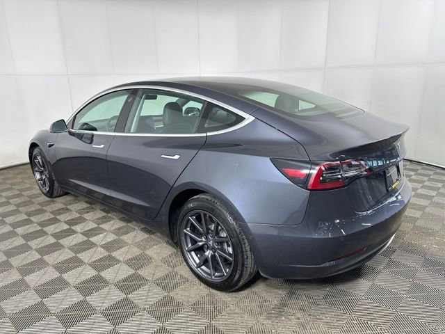 Used 2018 Tesla Model 3 Mid Range image 5