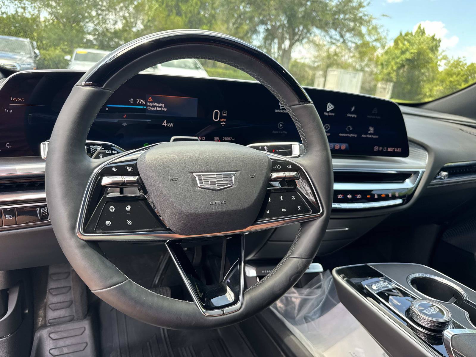 Certified 2025 Cadillac Lyriq Luxury w/ LPO, Floor Liner Package AWD/4WD image 16