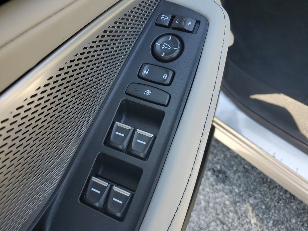 Certified 2023 Acura MDX SH-AWD w/ Technology Package image 21