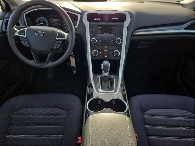 Used 2016 Ford Fusion SE image 16
