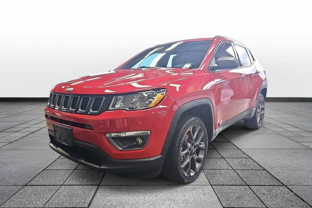 Used 2021 Jeep Compass Latitude AWD/4WD image 1