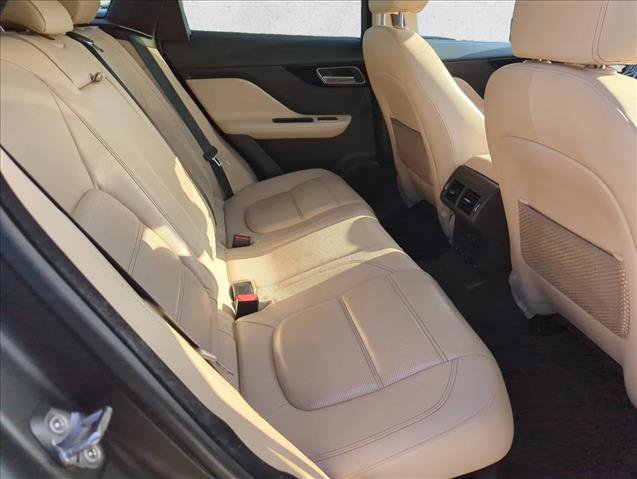 Used 2017 Jaguar F-PACE Prestige AWD/4WD image 26