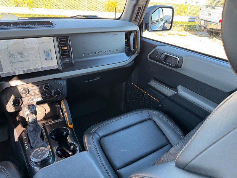 Used 2023 Ford Bronco Badlands w/ Sasquatch Package image 15