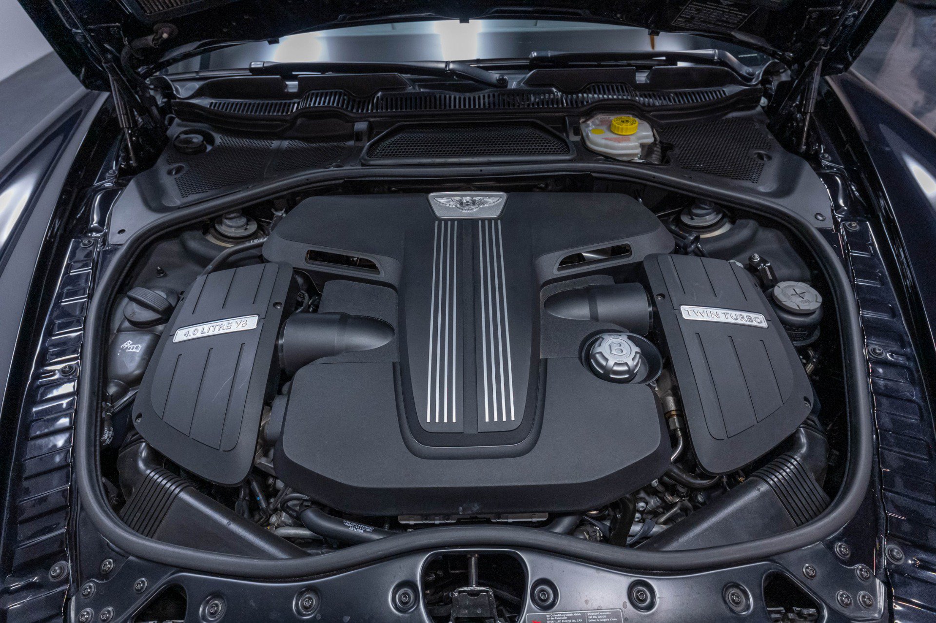 Used 2015 Bentley Flying Spur V8 AWD/4WD image 43