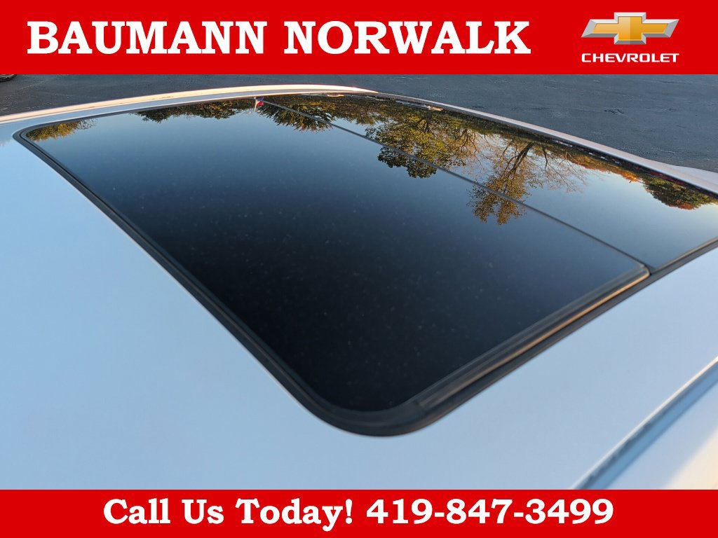 Used 2019 Buick LaCrosse Essence w/ Sun and Shade Package AWD/4WD image 16