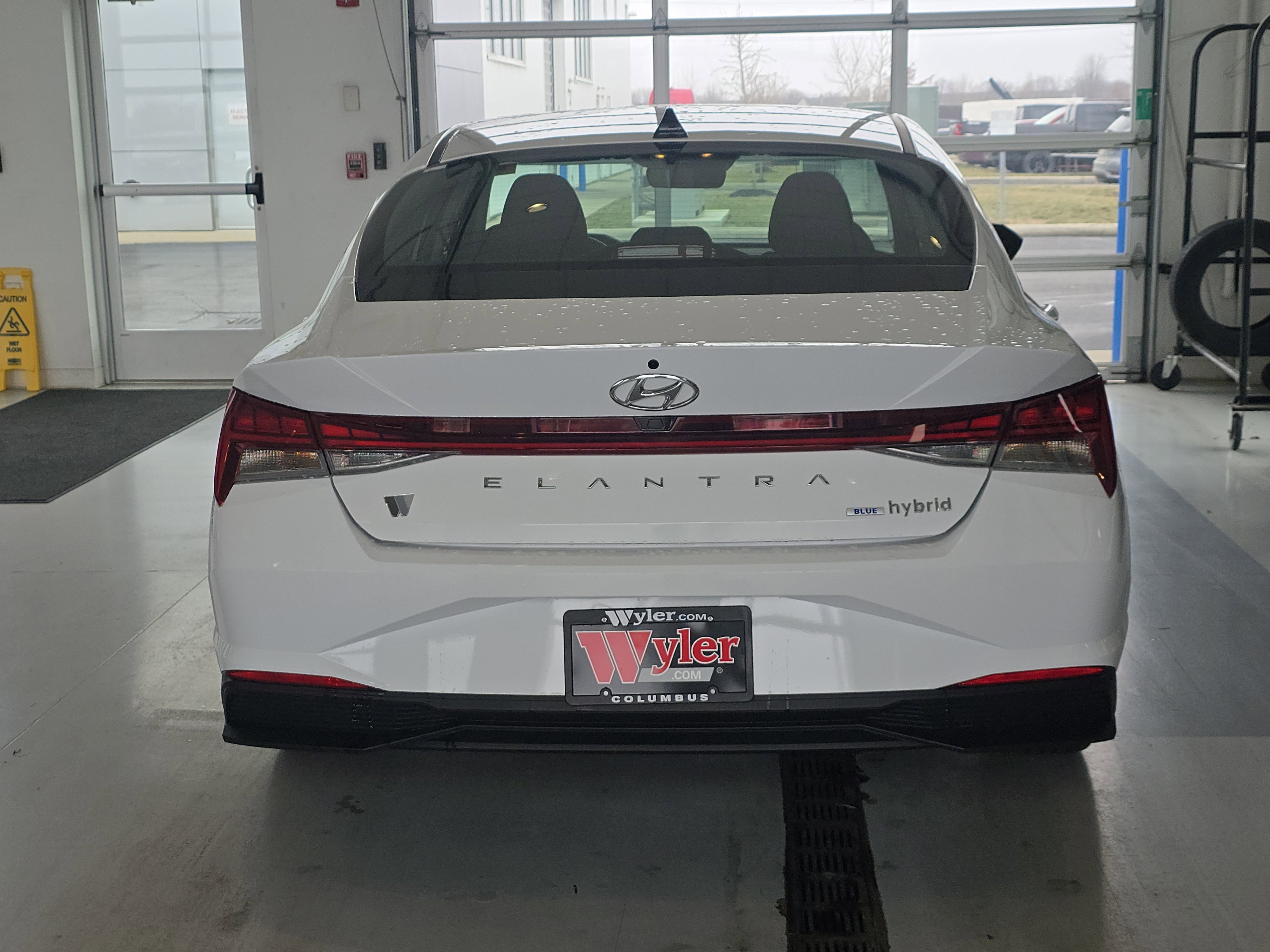 Used 2023 Hyundai Elantra Blue image 5