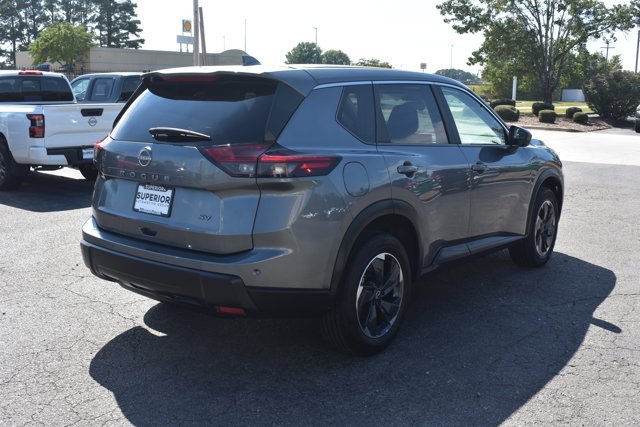 Used 2024 Nissan Rogue SV FWD image 5