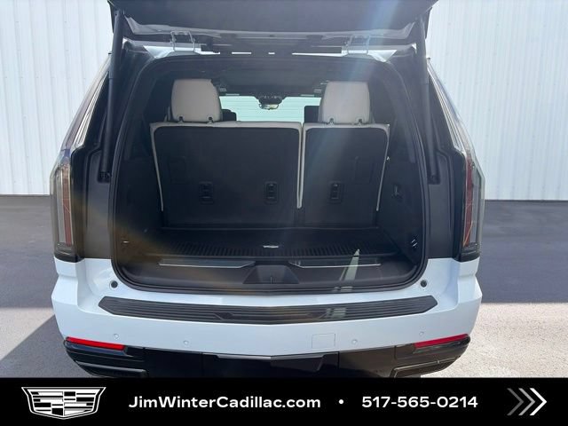 New 2026 Cadillac Escalade Platinum Sport w/ LPO, ONYX Package AWD/4WD image 16