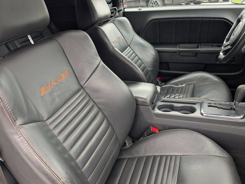 Used 2014 Dodge Challenger R/T RWD image 11