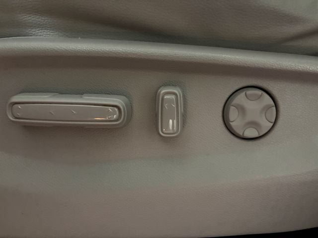 Used 2024 Honda Odyssey Touring image 7