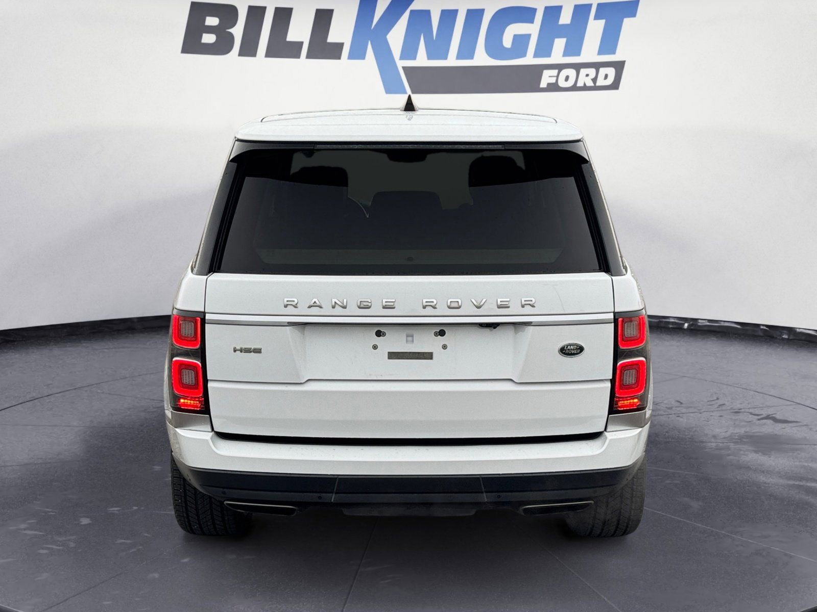 Used 2018 Land Rover Range Rover HSE image 4