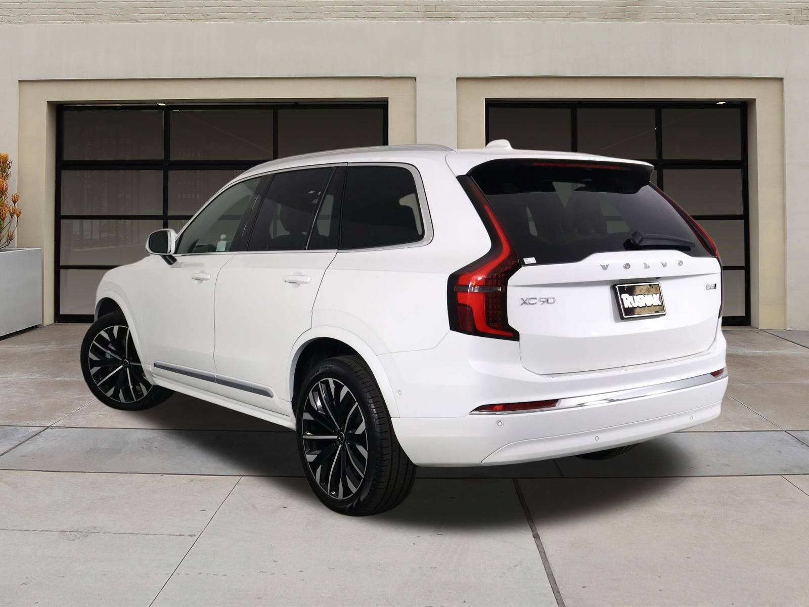 Certified 2026 Volvo XC90 B6 Plus w/ Protection Package AWD/4WD image 2