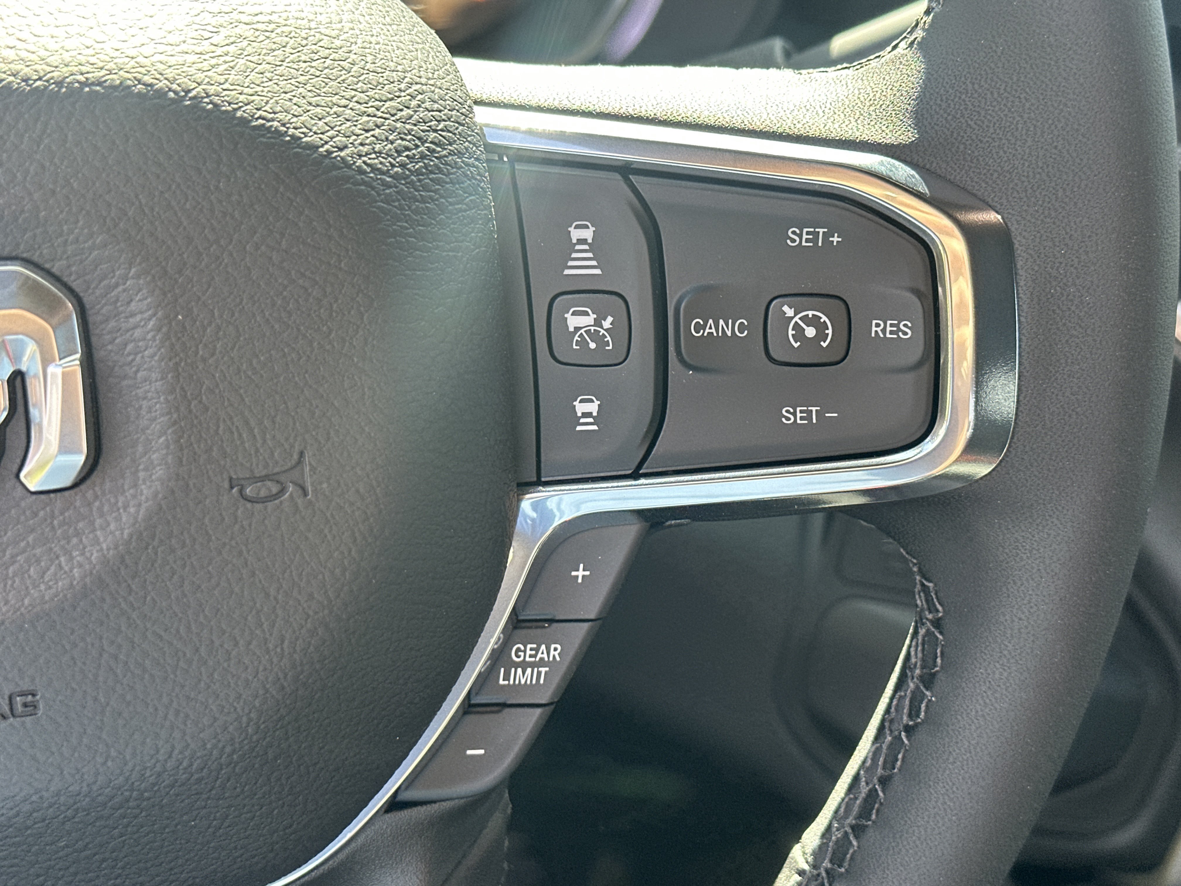 New 2027 RAM 5500 4x4 Crew Cab image 12