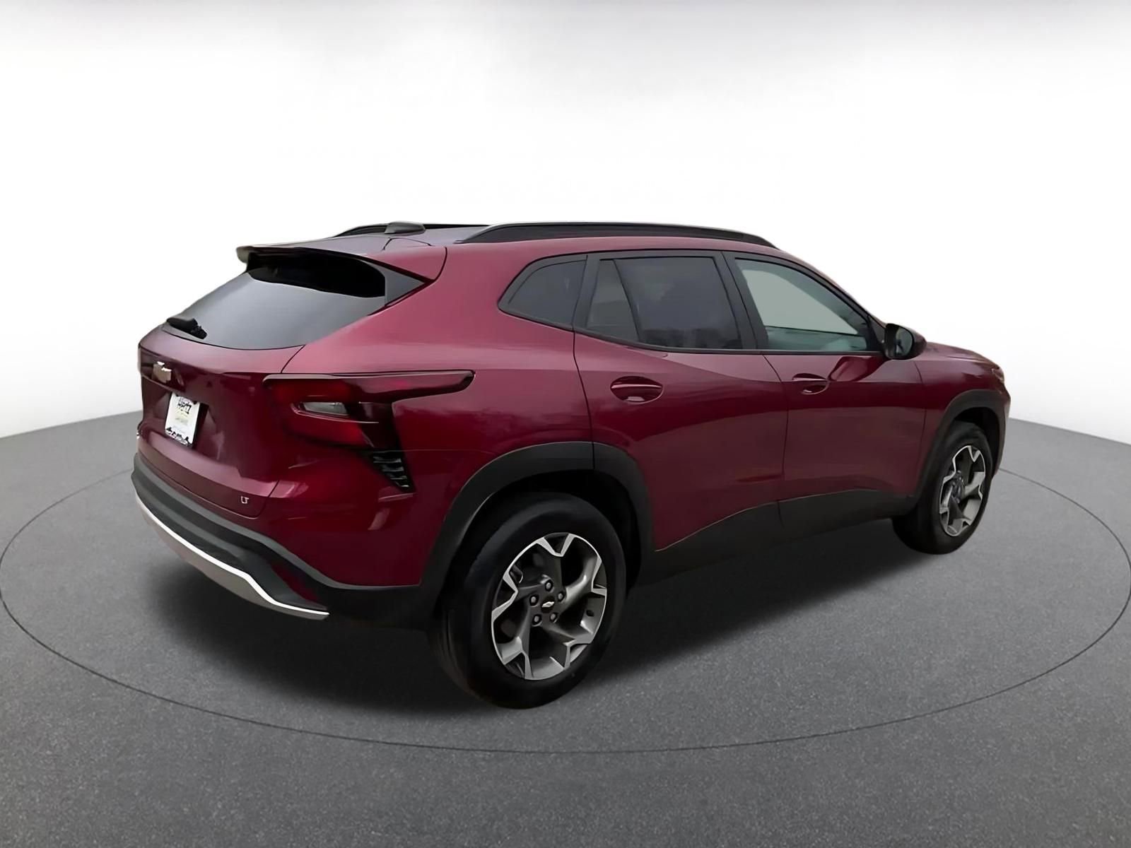 Used 2025 Chevrolet Trax LT w/ LT Convenience Package image 15