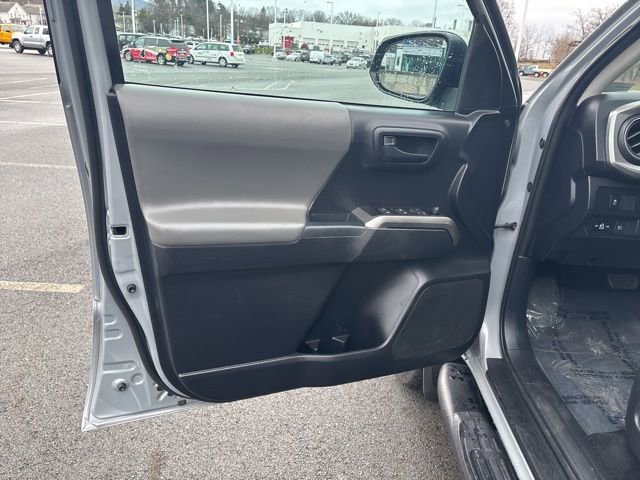 Used 2021 Toyota Tacoma SR5 image 34