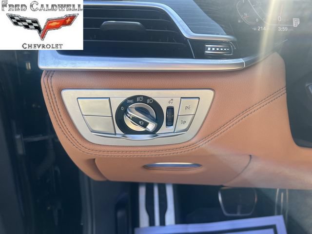 Used 2021 BMW 740i xDrive w/ Luxury Rear Seating Package AWD/4WD image 23