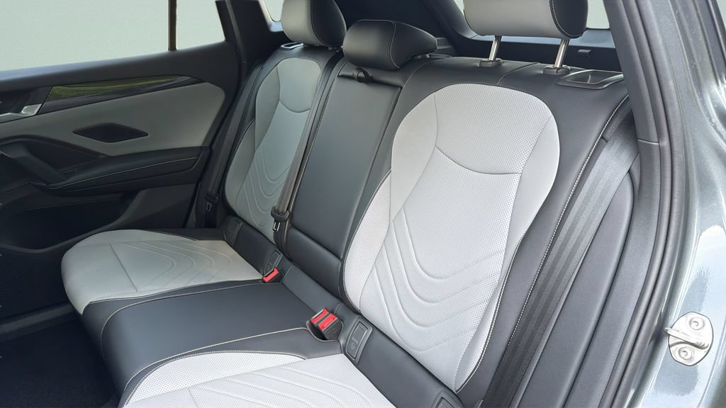 New 2026 Volkswagen Tiguan SE R-Line FWD image 27