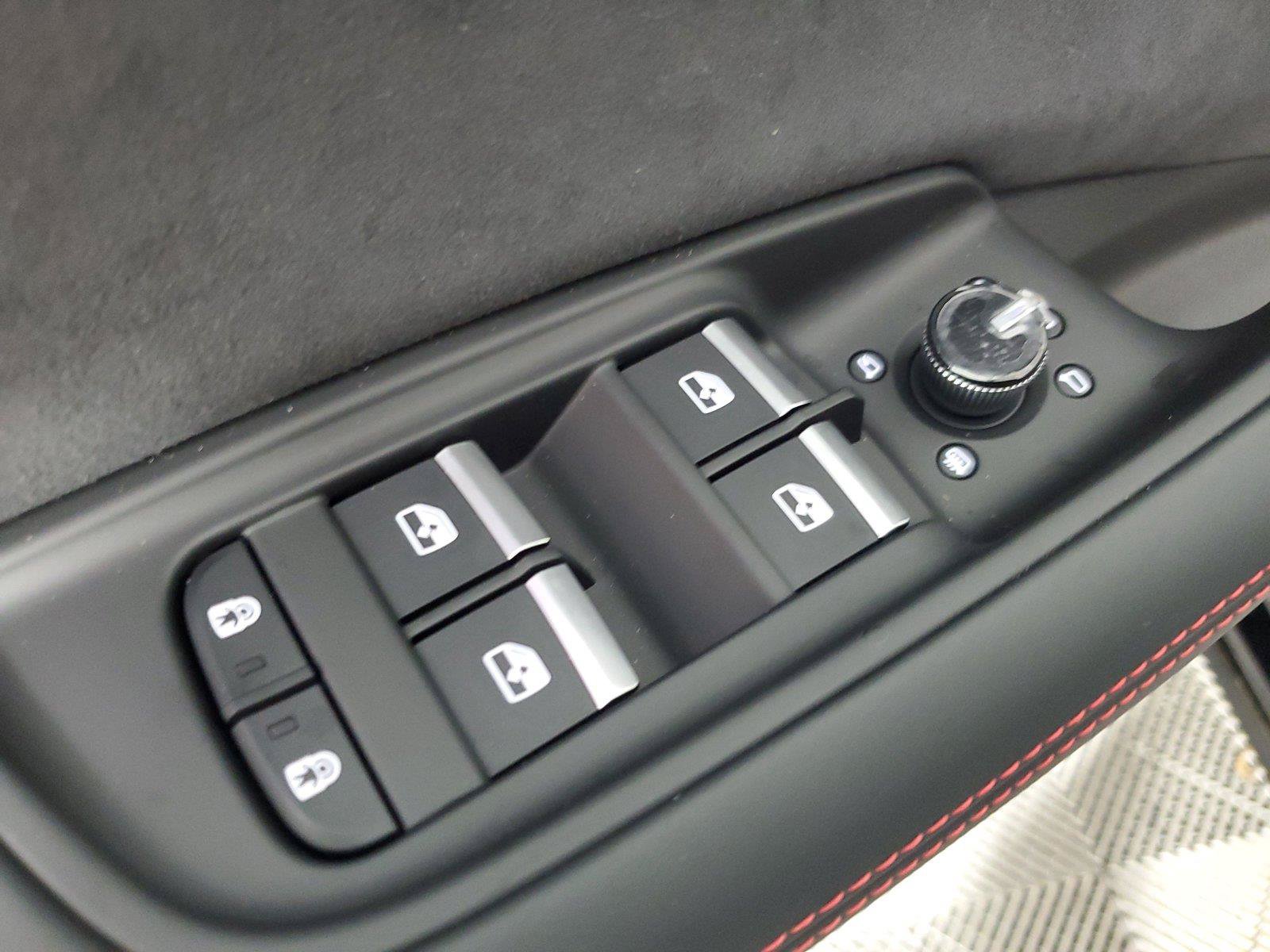 New 2026 Audi SQ8 Prestige AWD/4WD image 20