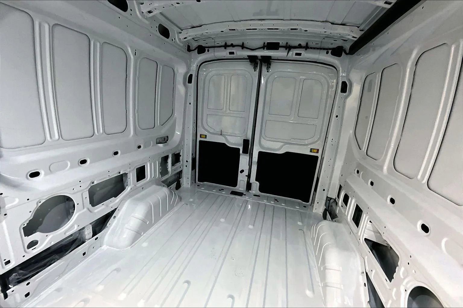 New 2026 Ford Transit 250 148 Medium Roof Extended AWD image 25