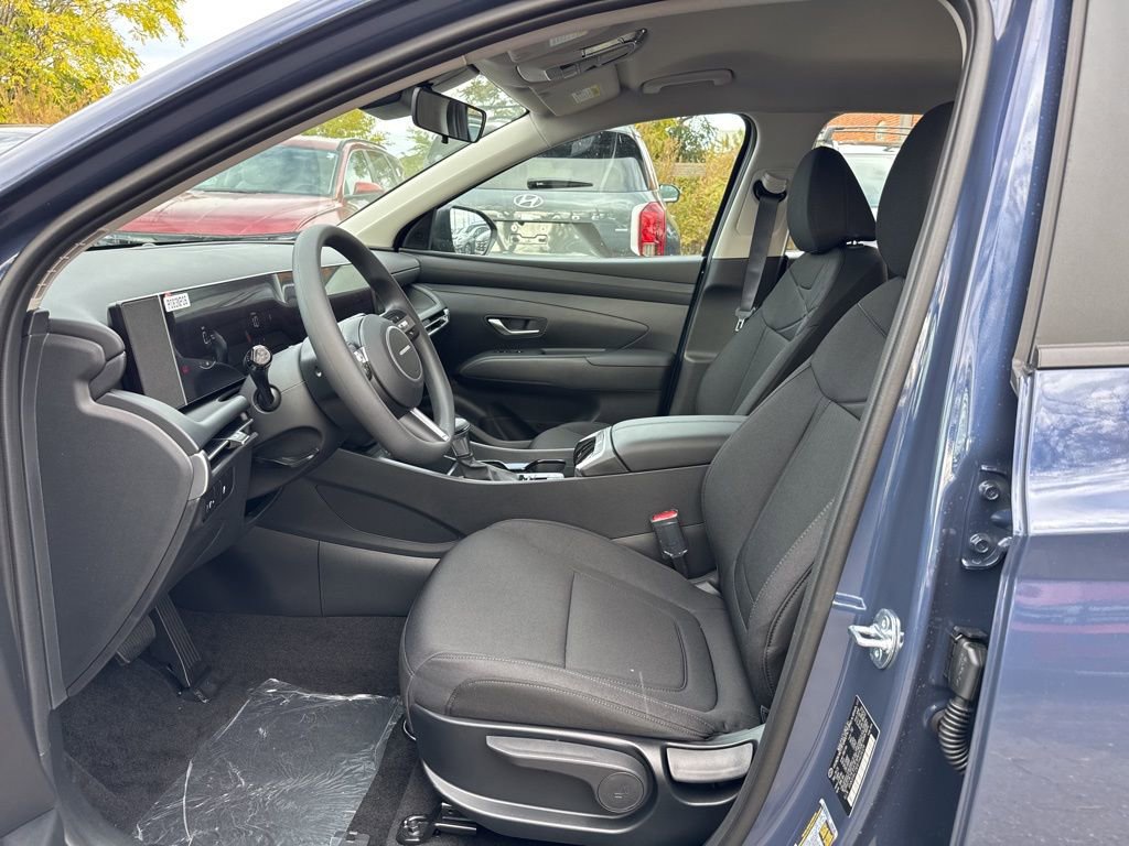 New 2026 Hyundai Tucson SE image 12