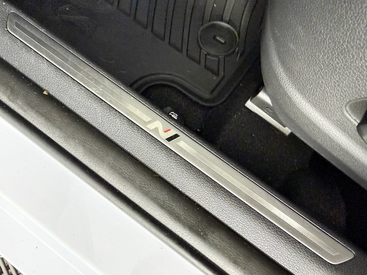 Used 2022 Hyundai Kona N FWD image 36