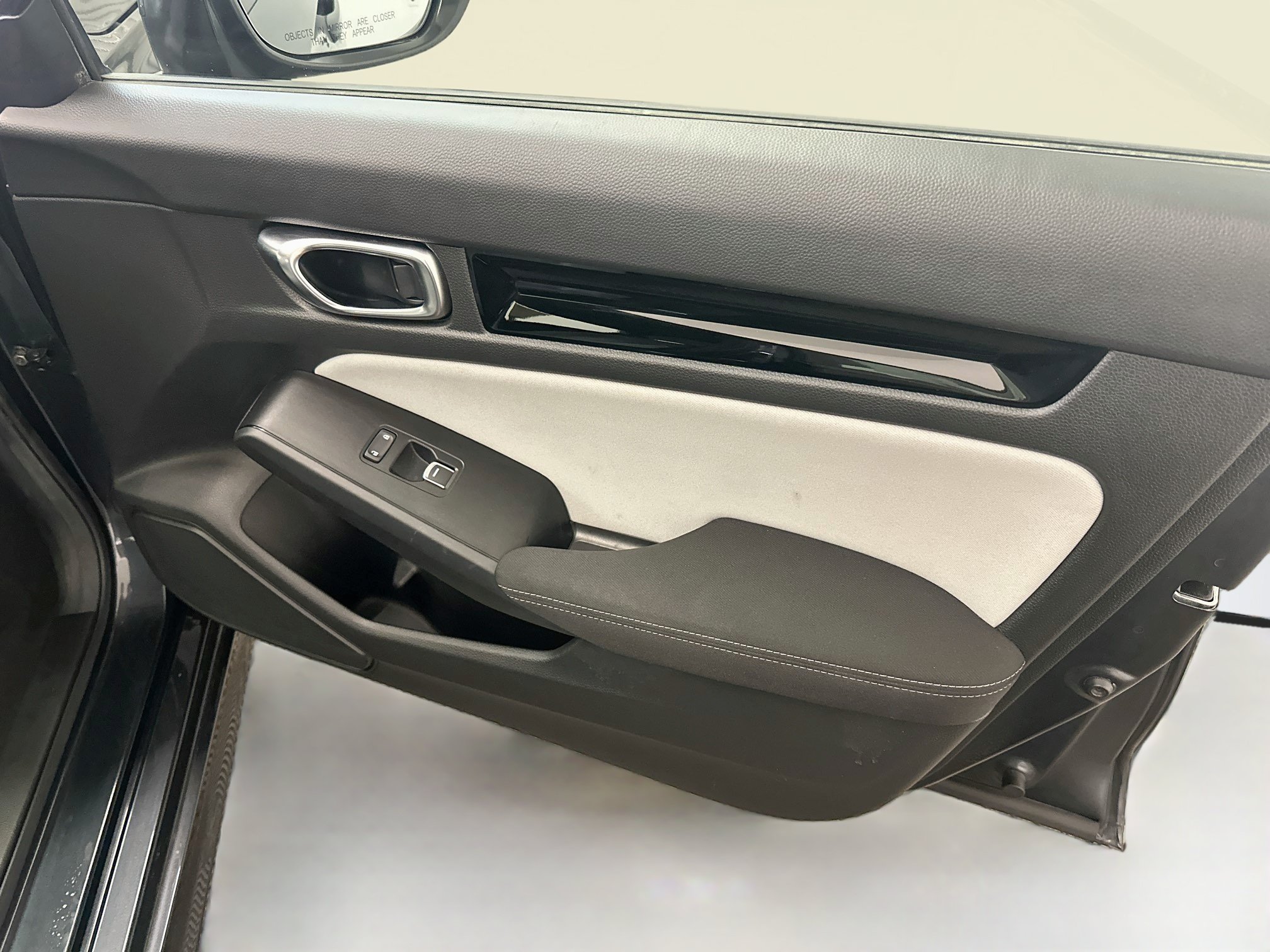 Used 2025 Honda Civic Sport image 33