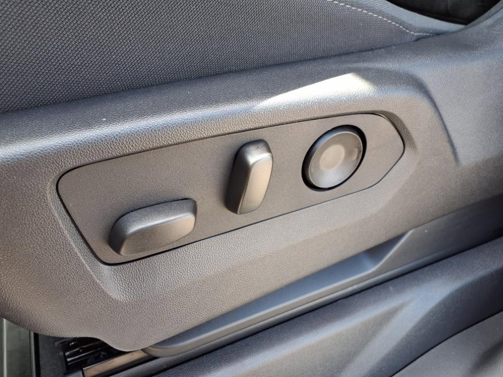 Used 2025 Chevrolet Silverado 1500 LT image 13