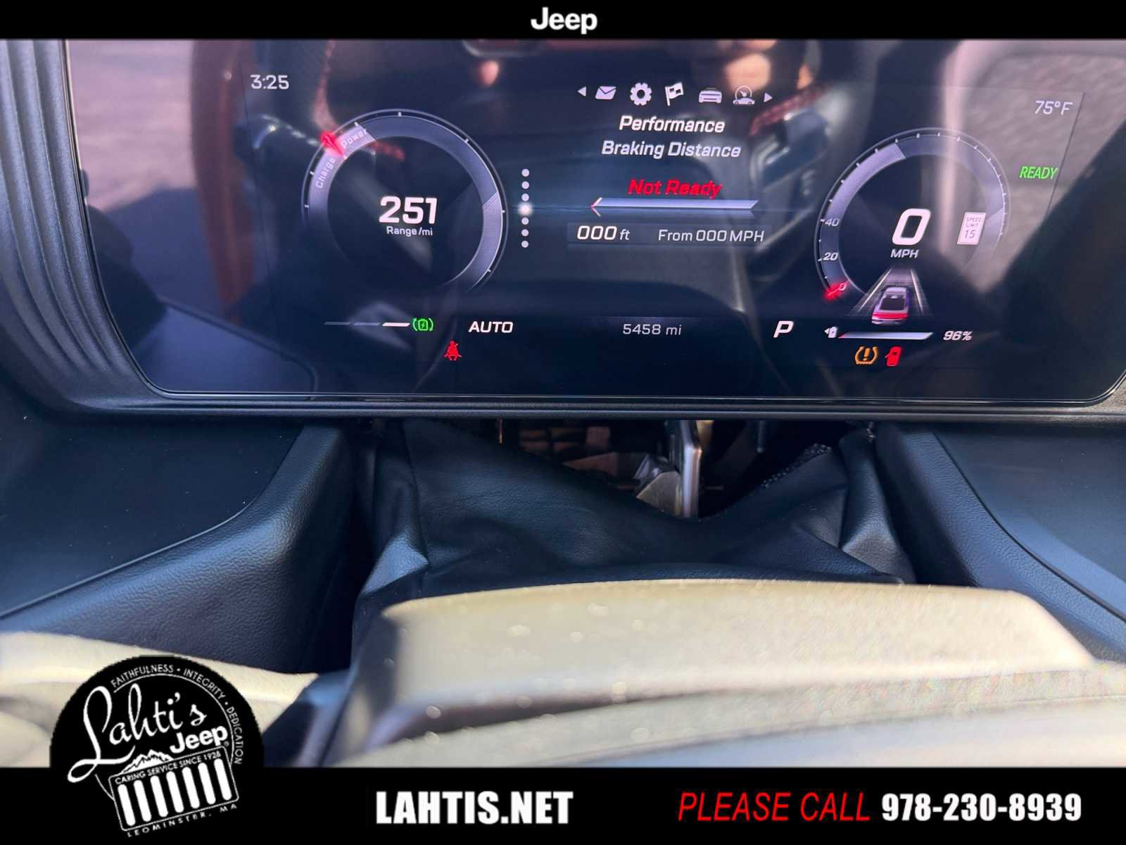 Used 2025 Dodge Charger R/T w/ Quick Order Package 25M R/T image 33