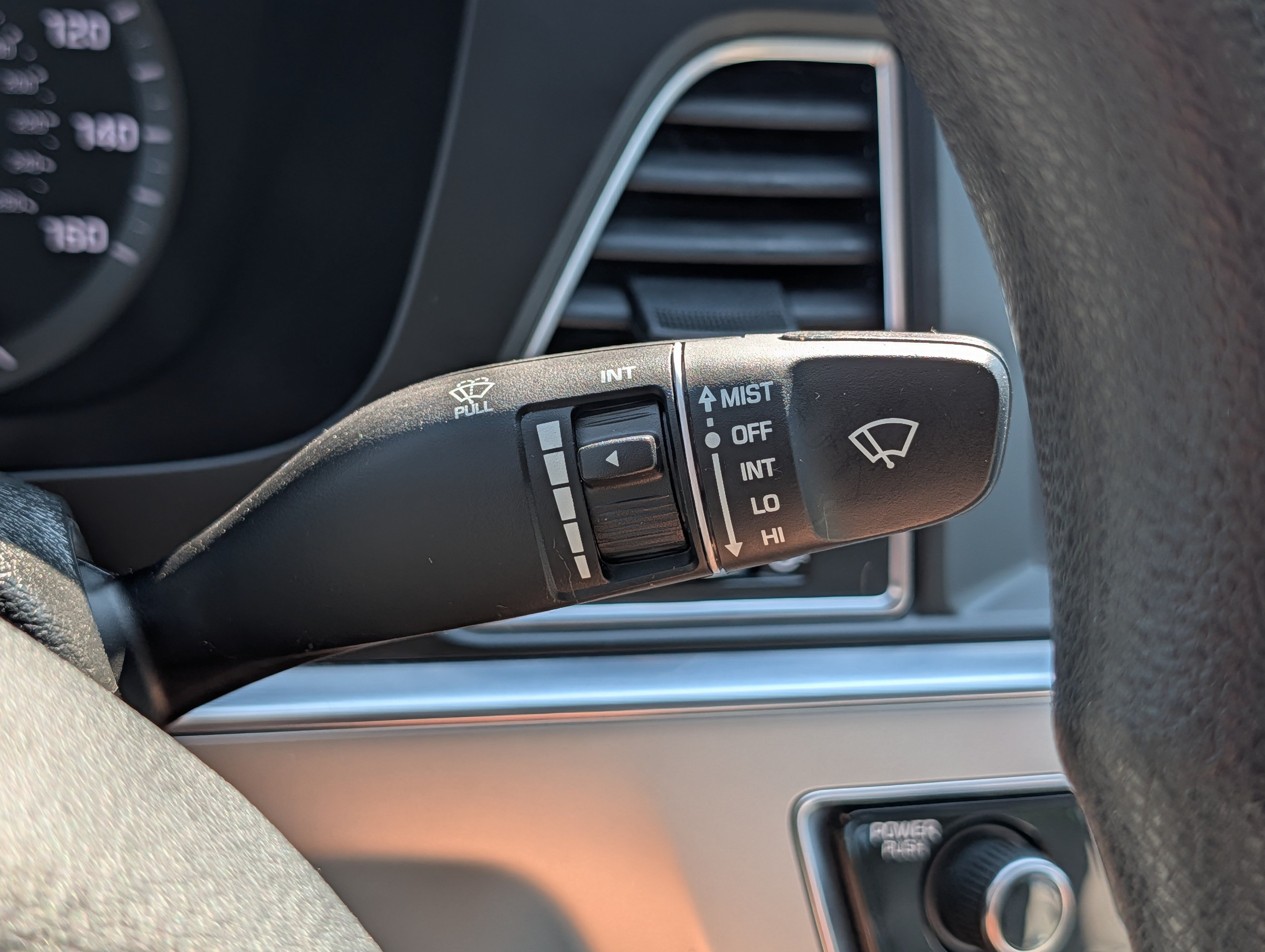 Used 2016 Hyundai Sonata SE w/ Cargo Package FWD image 31