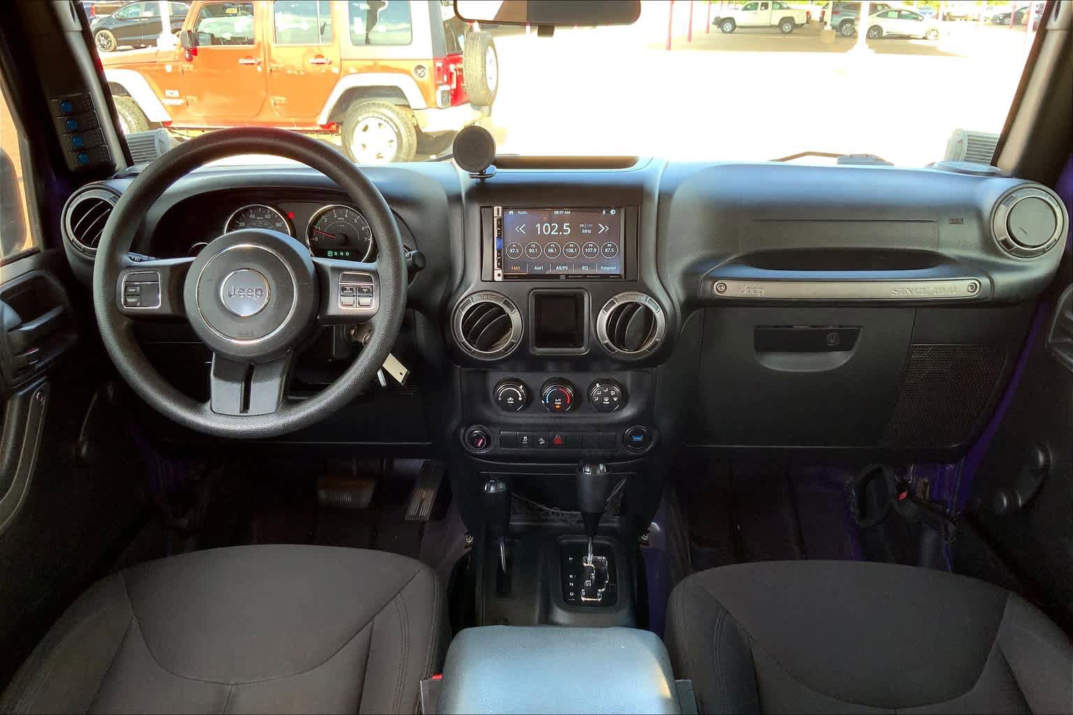 Used 2017 Jeep Wrangler Unlimited Sport AWD/4WD image 16