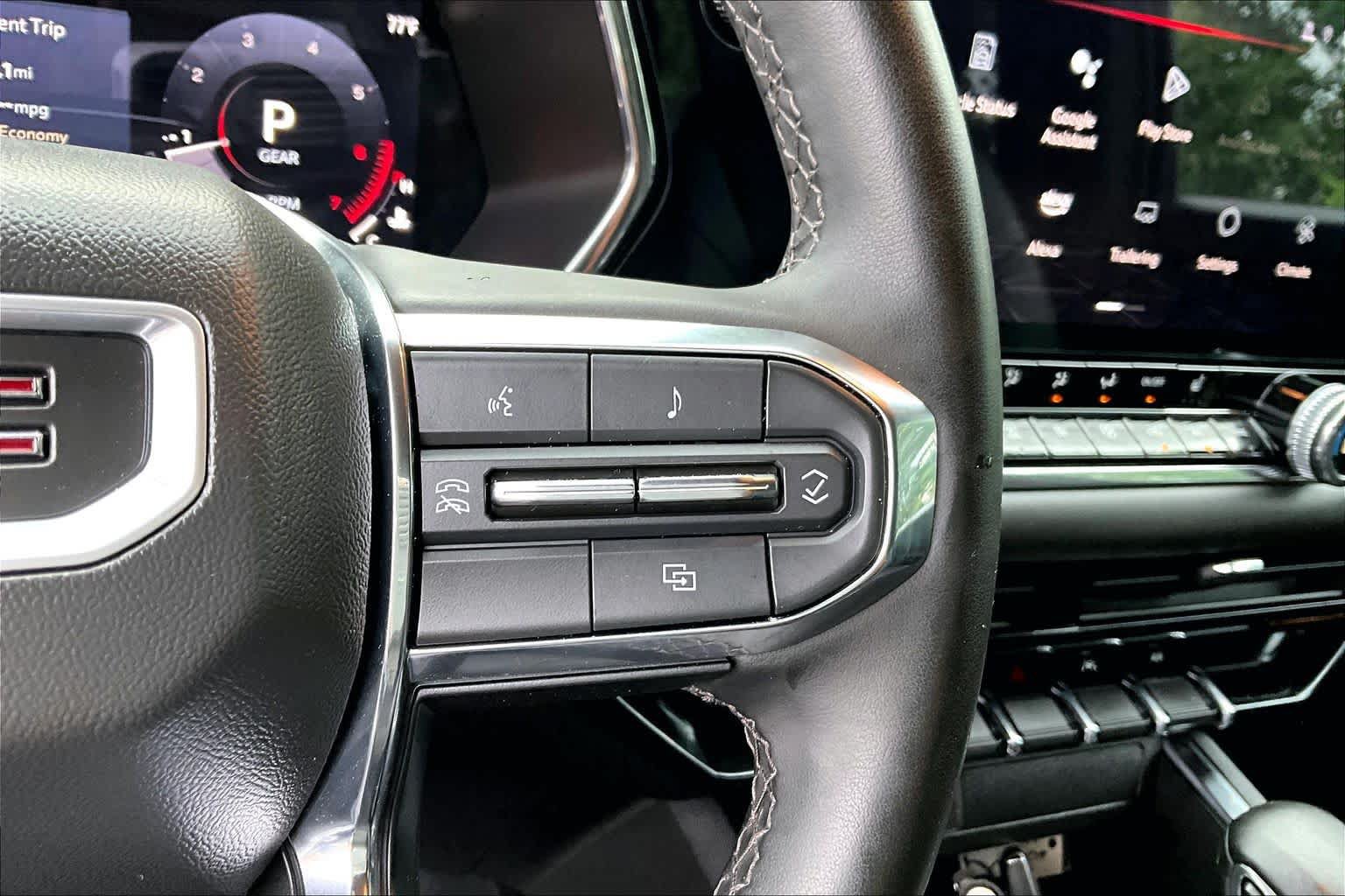 Used 2024 GMC Canyon Elevation w/ Elevation Premium Package AWD/4WD image 23