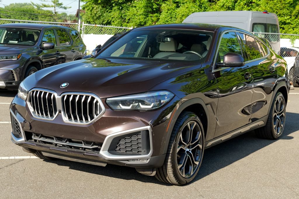 Used 2021 BMW X6 xDrive40i w/ Premium Package 2 AWD/4WD image 3