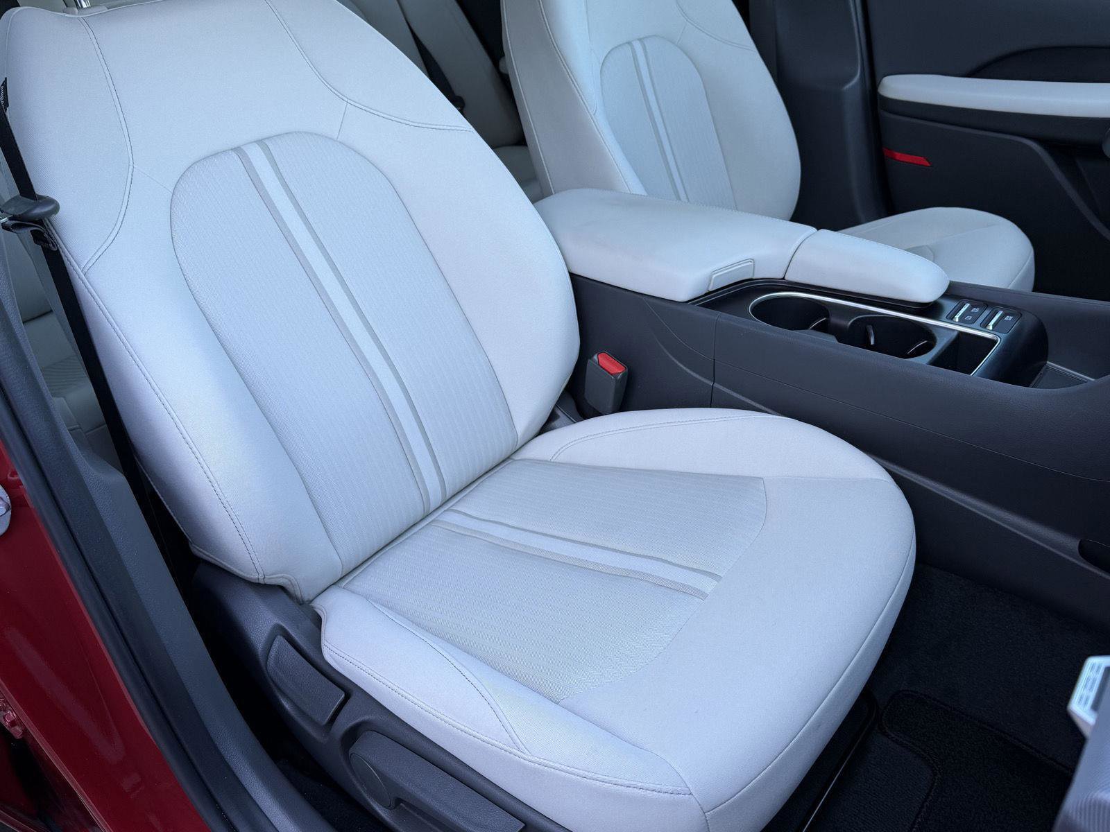 Certified 2024 Hyundai Sonata SEL w/ Convenience Package image 24