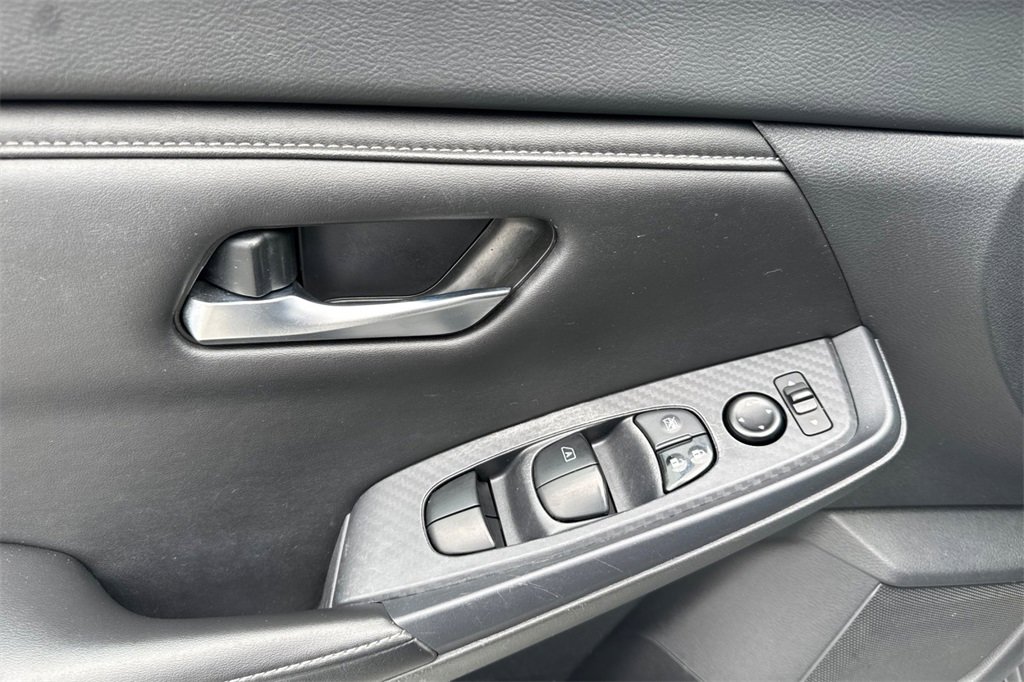 Certified 2023 Nissan Sentra SV image 12