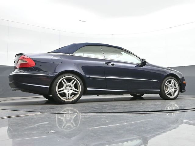 Used 2009 Mercedes-Benz CLK 550 Cabriolet image 12