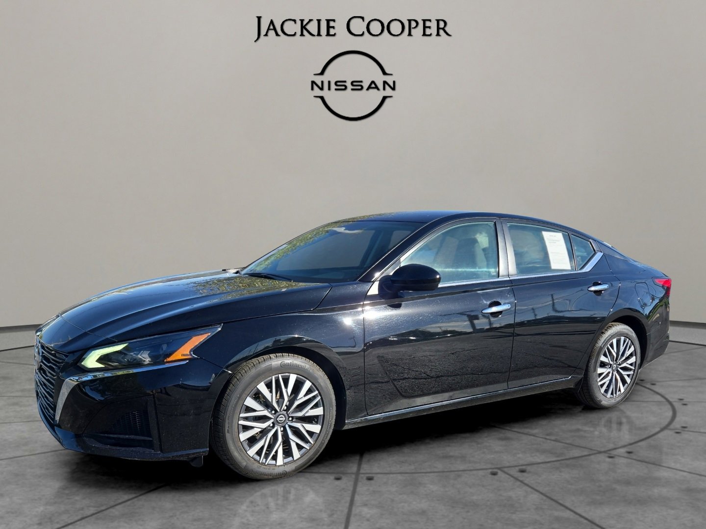 Used 2023 Nissan Altima 2.5 SV