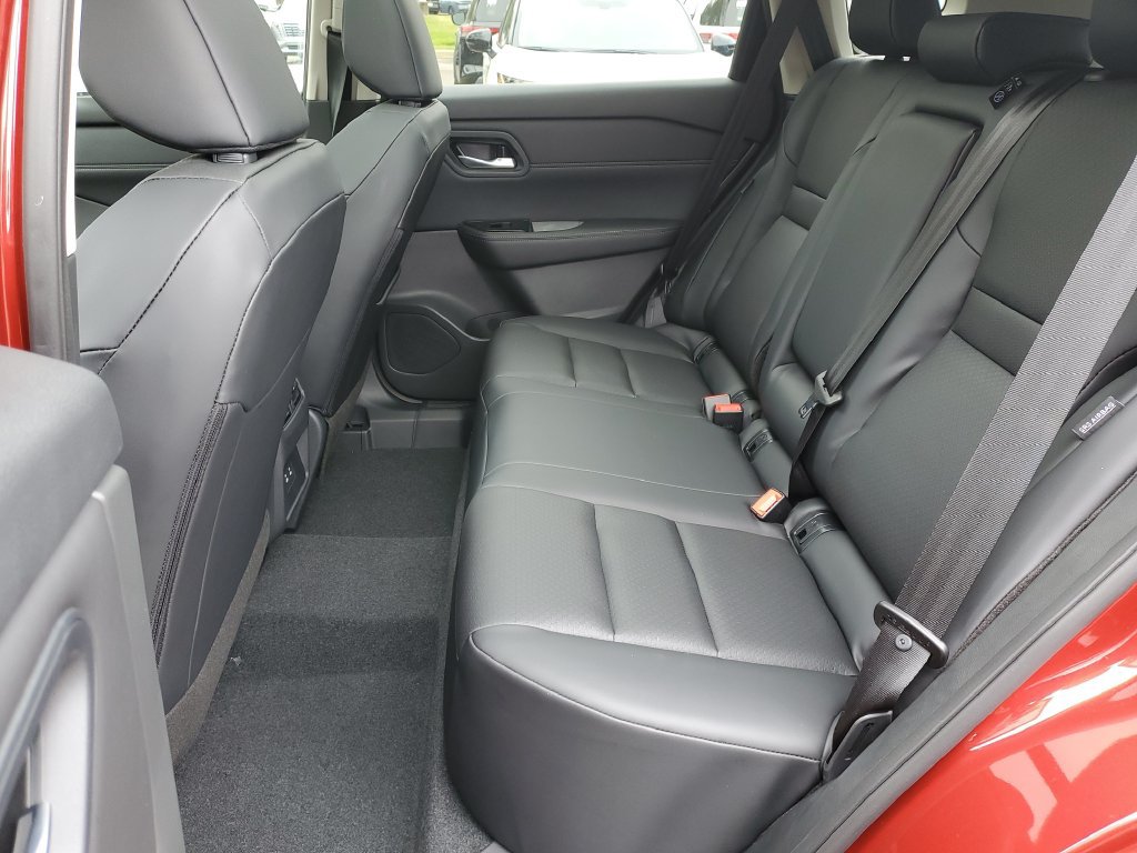 New 2026 Nissan Rogue Dark Armor AWD/4WD image 13