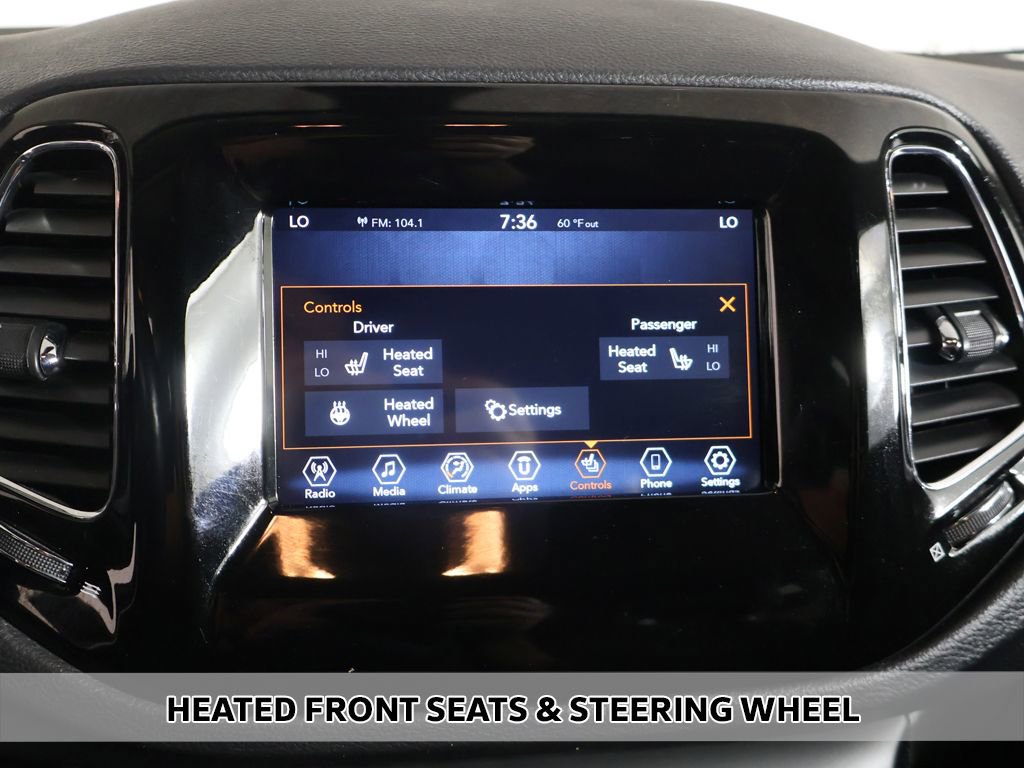 Used 2020 Jeep Compass Latitude AWD/4WD image 3