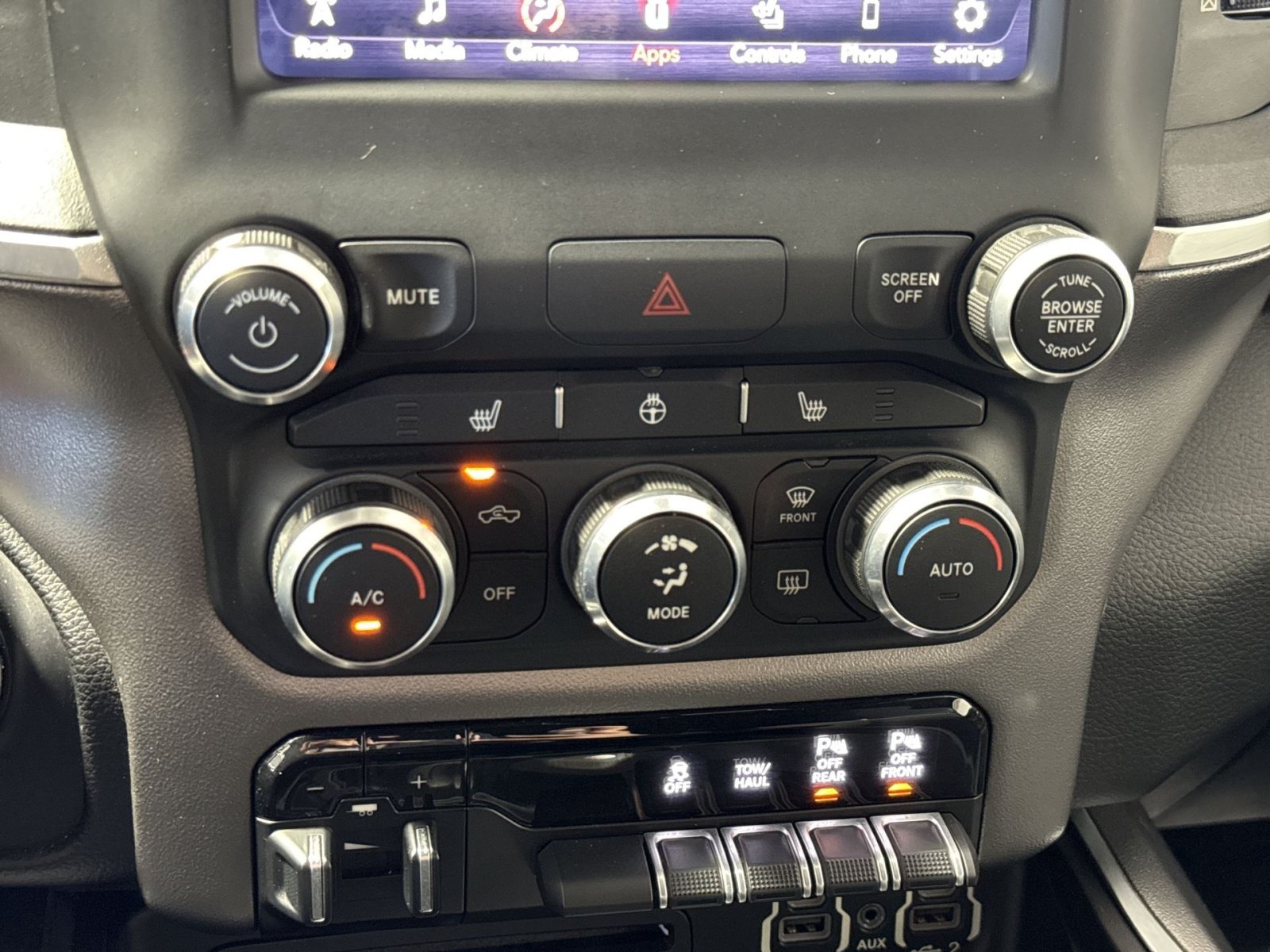 Used 2019 RAM 1500 Big Horn AWD/4WD image 22