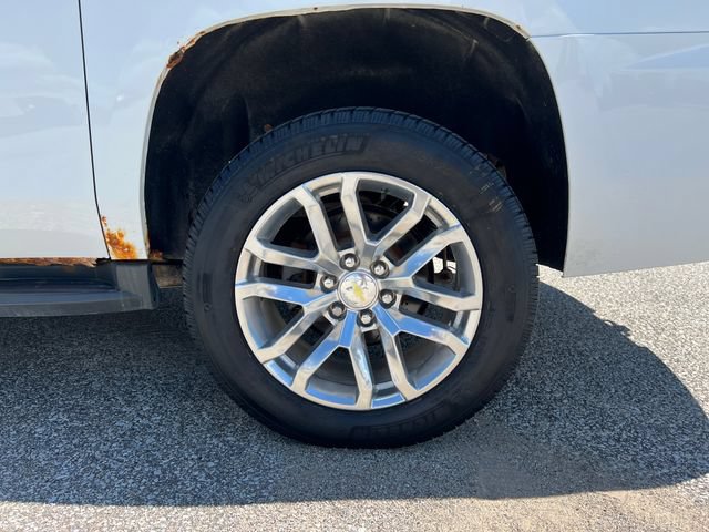 Used 2015 Chevrolet Suburban LT AWD/4WD image 9