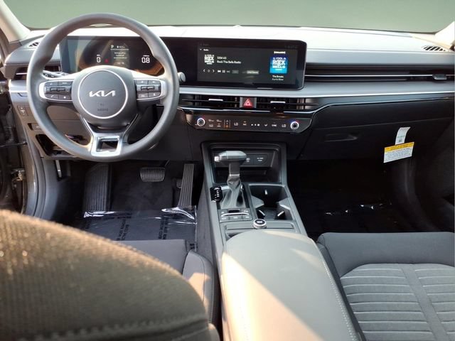 Used 2025 Kia K5 LXS FWD image 13