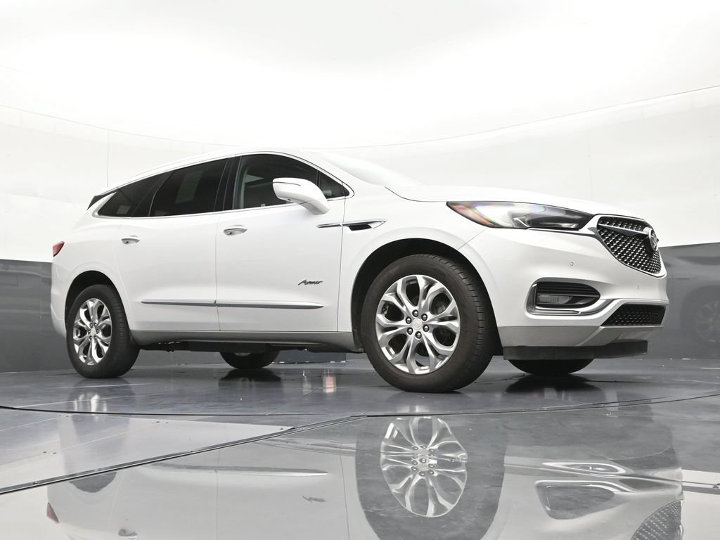 Used 2018 Buick Enclave Avenir FWD image 30