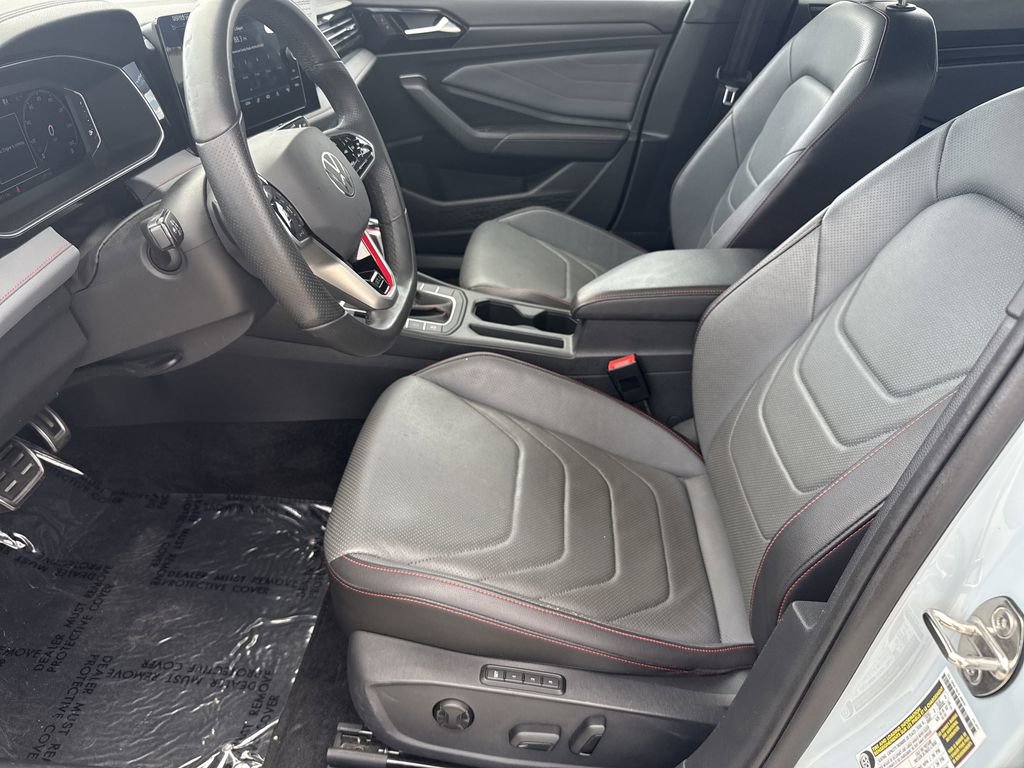 Used 2025 Volkswagen Jetta GLI Autobahn w/ GLI Black Package image 11