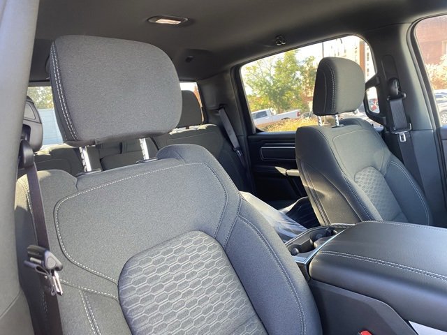 New 2026 RAM 1500 4x4 Crew Cab image 29