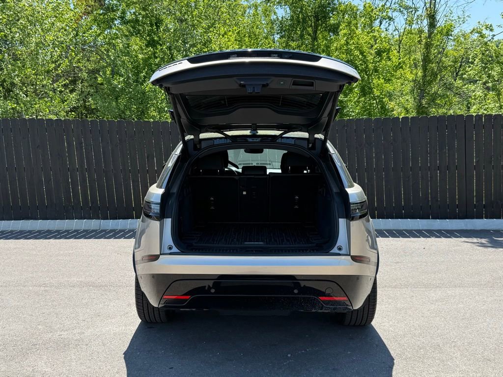 Certified 2026 Land Rover Range Rover Velar Dynamic SE AWD/4WD image 5