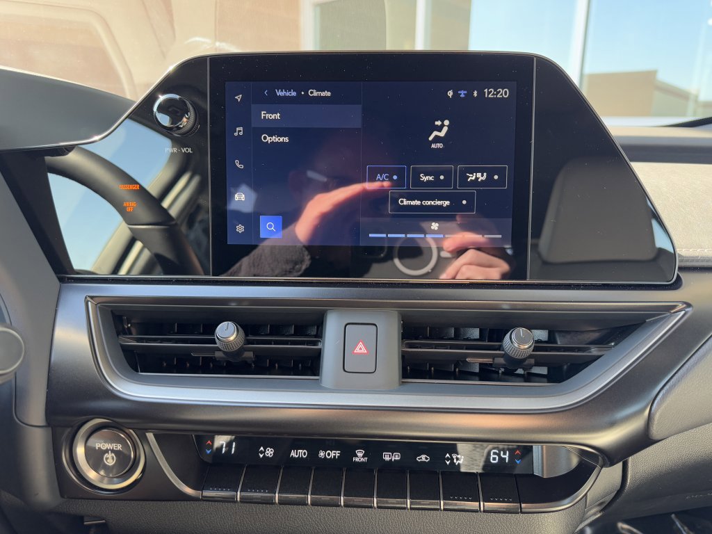 Used 2024 Lexus UX 250h F Sport image 24