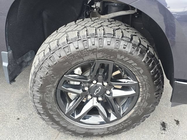 Used 2023 Chevrolet Silverado 1500 Custom Trail Boss w/ 2.7L Blackout Package AWD/4WD image 31